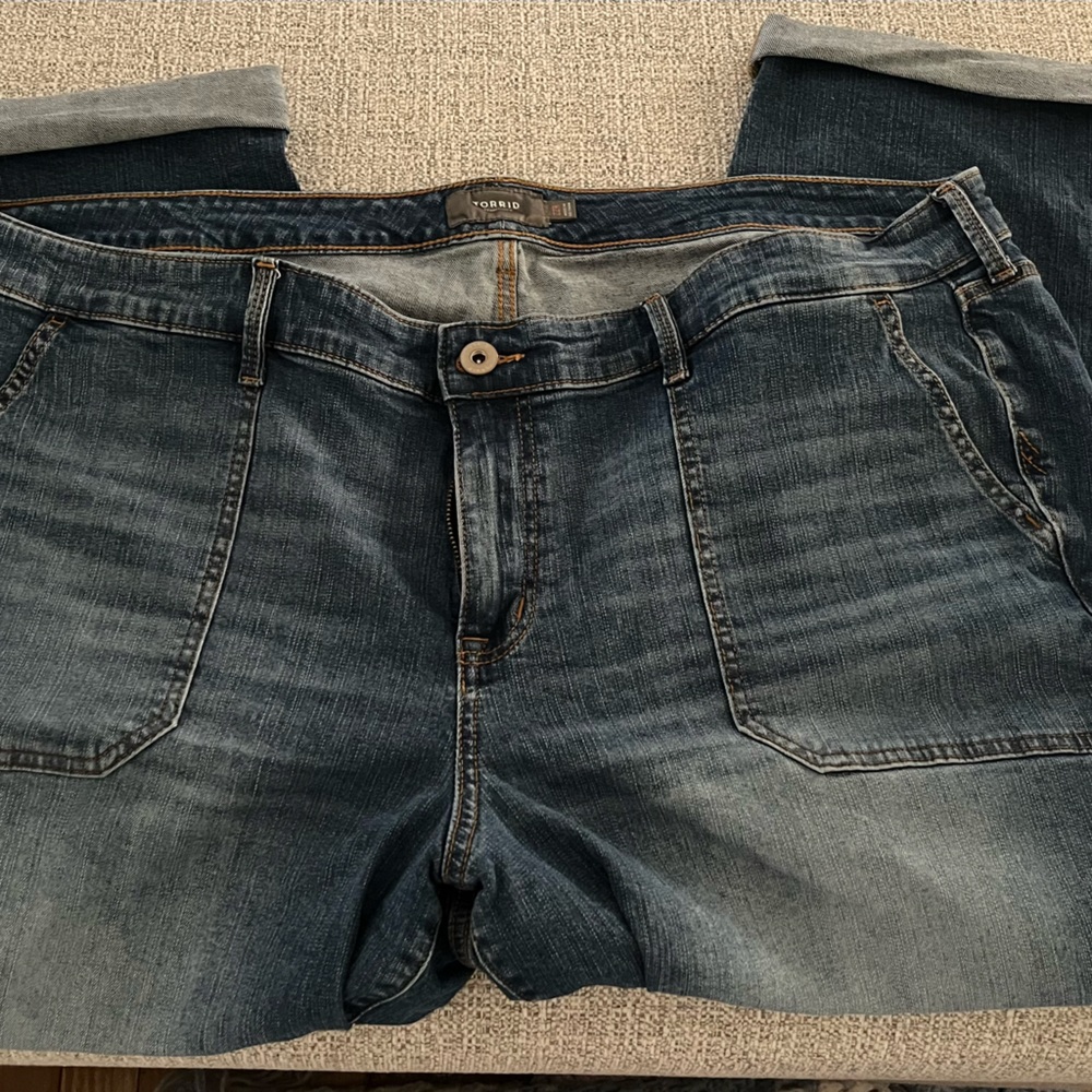 Torrid crop pants